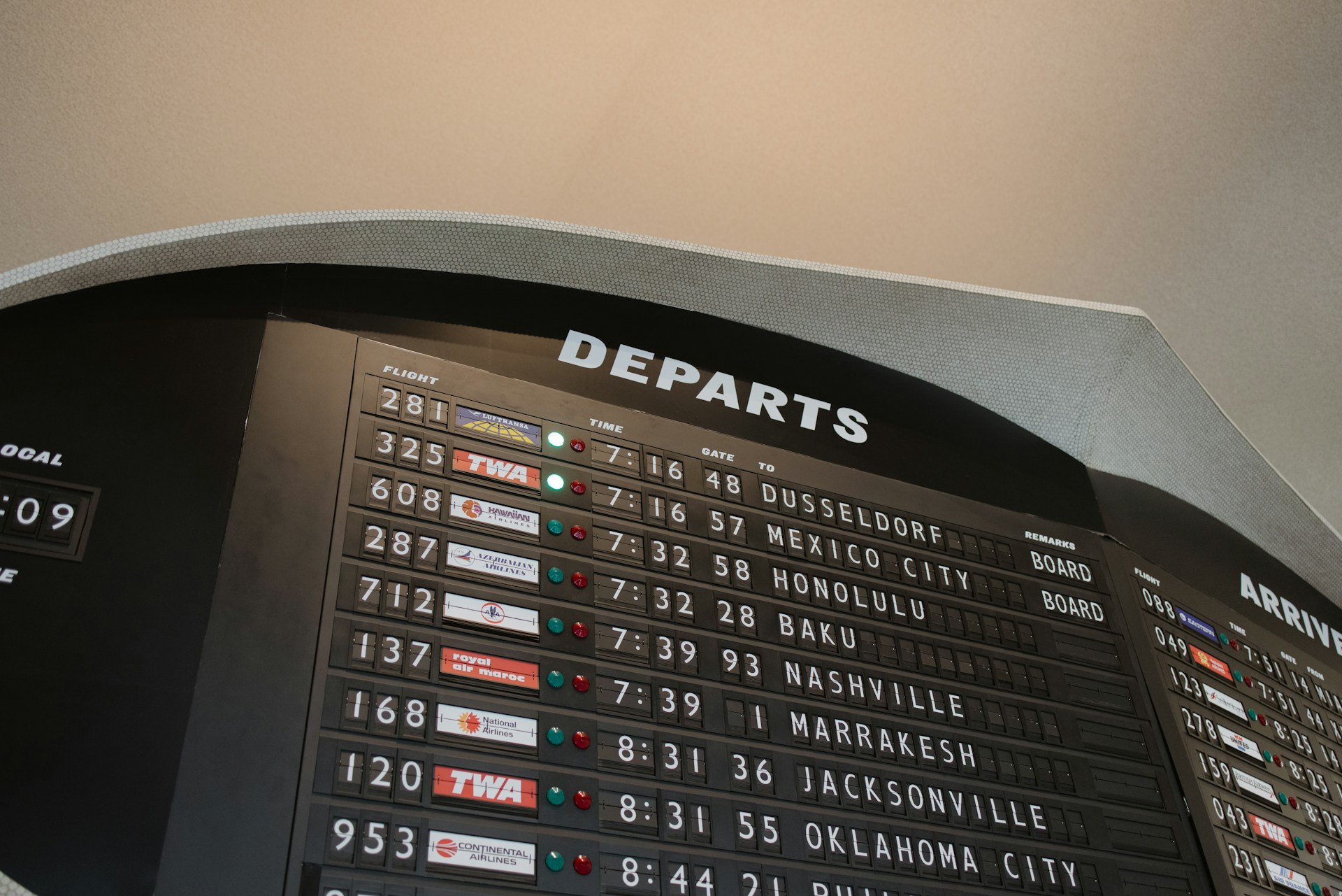 Vol annulé par Air Côte d’Ivoire, ASKY ou Royal Air Maroc : quels sont vos droits ?